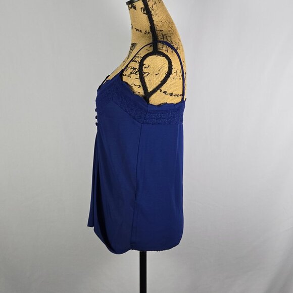 Banana Republic Blue Embroidered Trim Camisole Top Scallop Edge Feminine Size S‎ - Picture 4 of 12